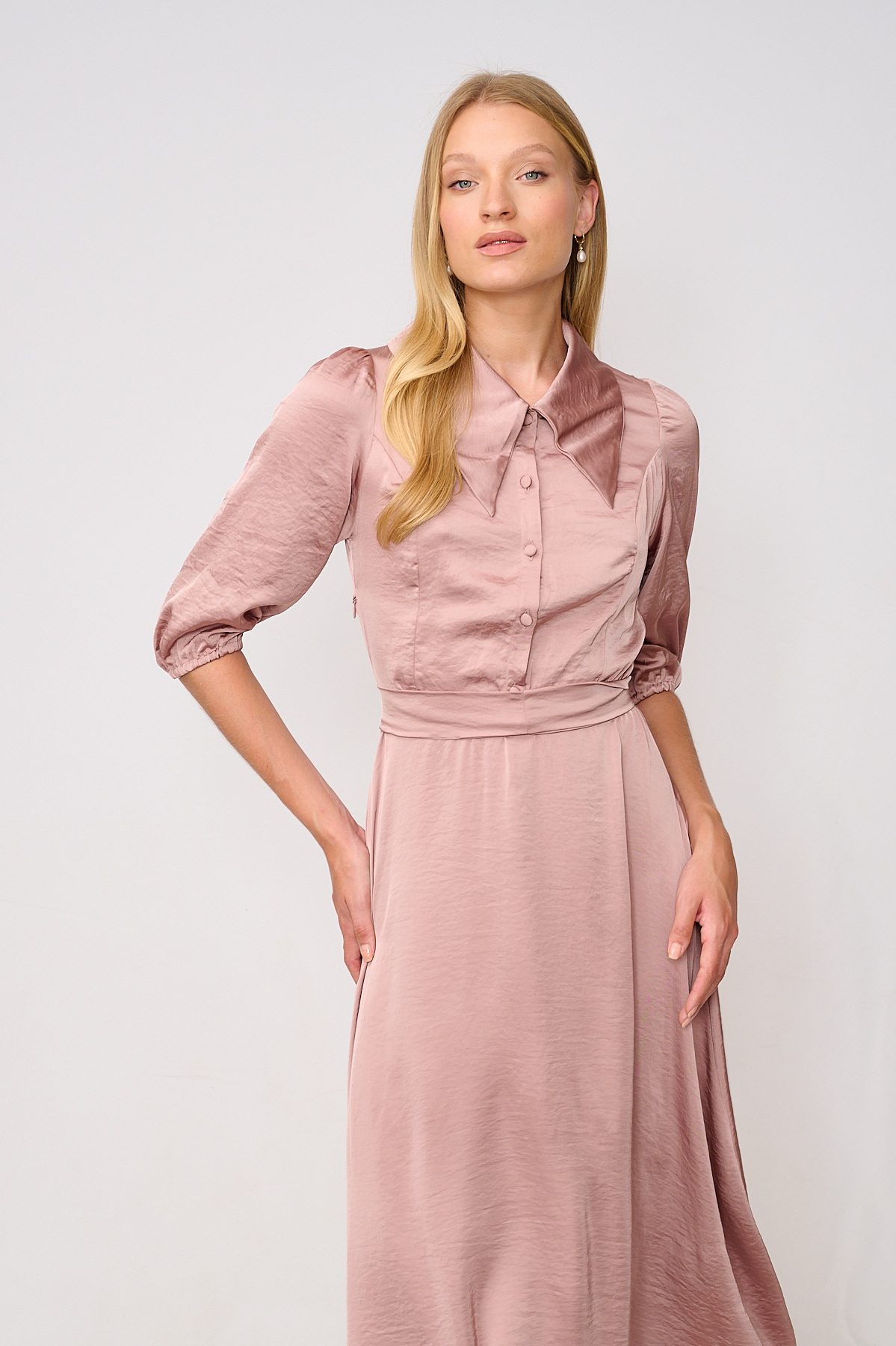 שמלת וינטג' – דגם מודולרי פודרה